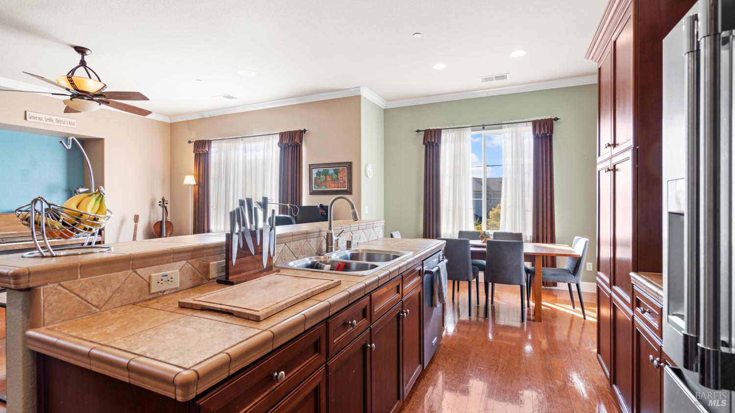 Detail Gallery Image 7 of 50 For 2011 Bellaterra Ct, Santa Rosa,  CA 95404 - 4 Beds | 3 Baths