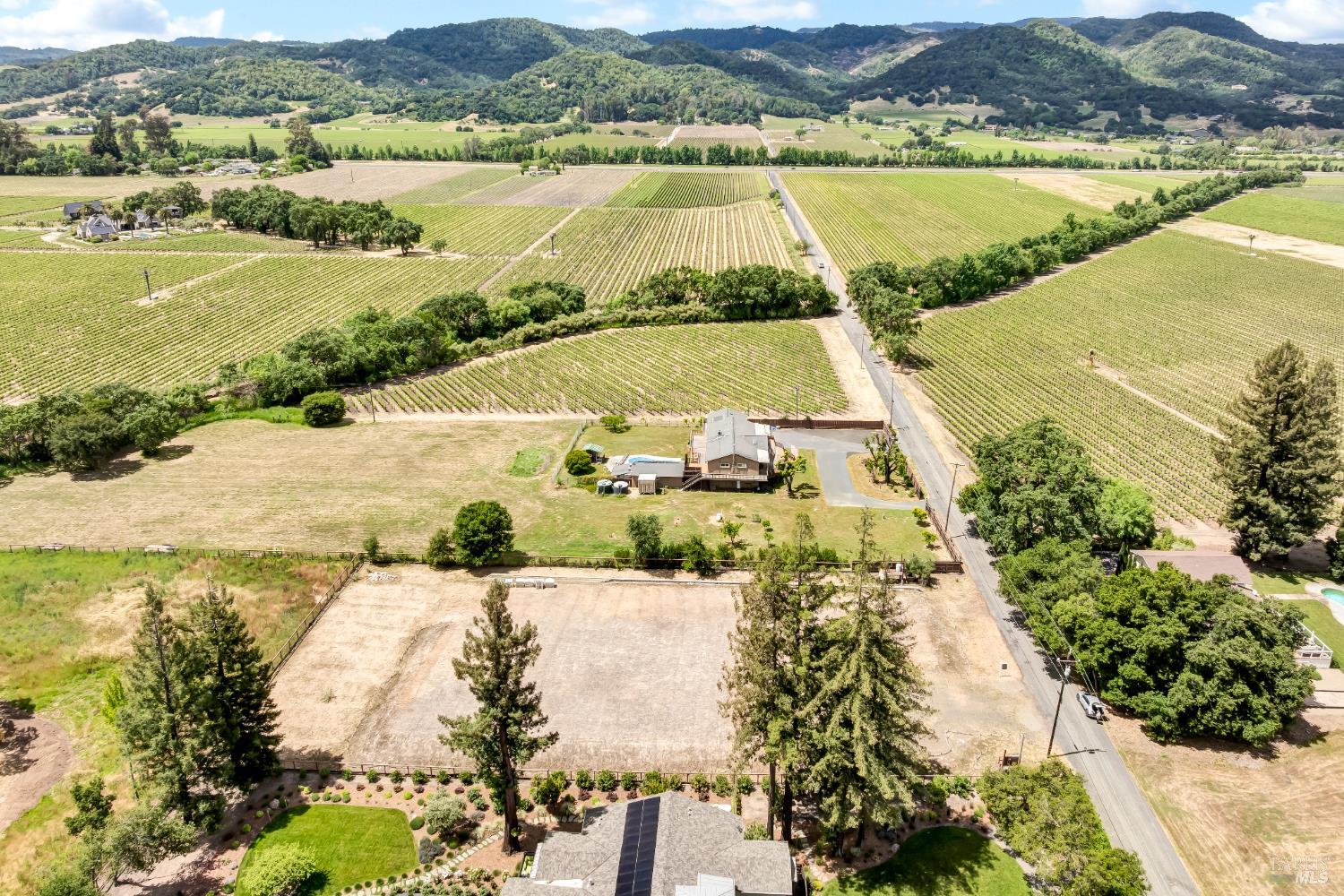 Detail Gallery Image 10 of 23 For 1145 Ragatz Ln, Napa,  CA 94558 - – Beds | – Baths