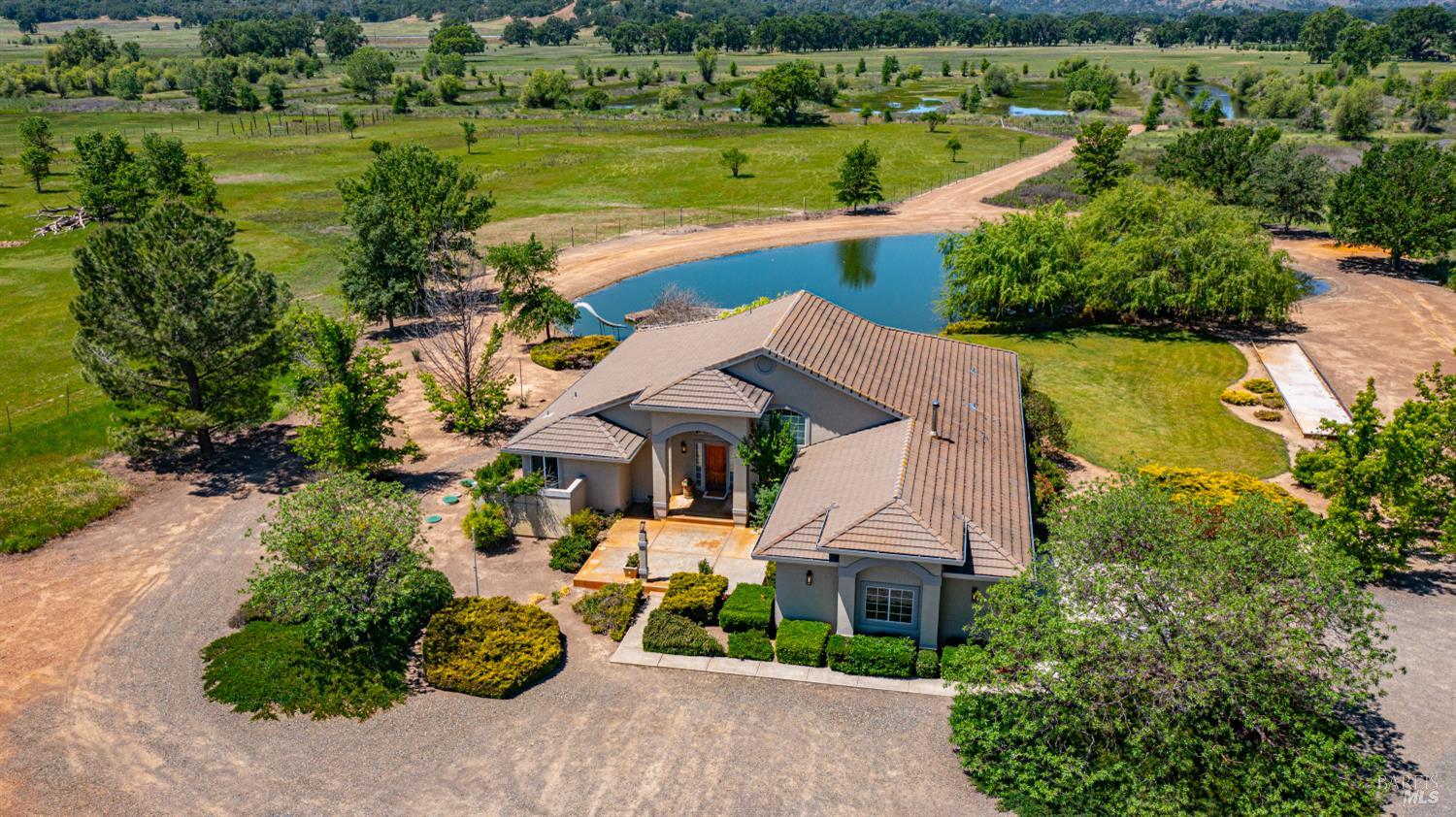 Detail Gallery Image 35 of 69 For 12285 High Valley Rd, Clearlake Oaks,  CA 95423 - 4 Beds | 3 Baths