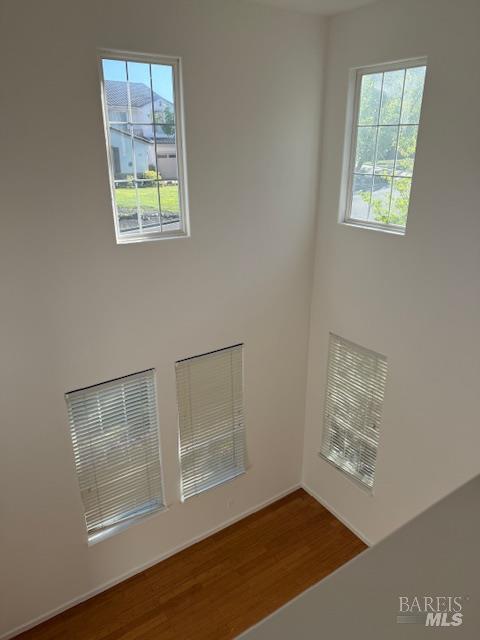 Detail Gallery Image 4 of 6 For 2971 Carlingford Ln, Vallejo,  CA 94591 - 4 Beds | 3 Baths