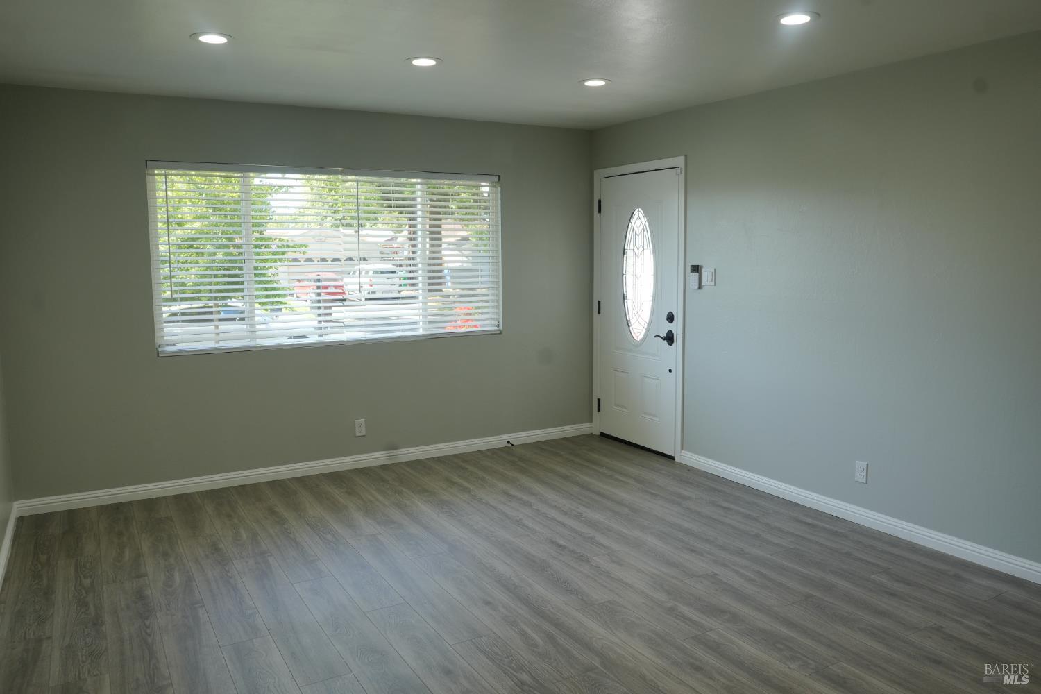 Detail Gallery Image 4 of 36 For 1648 Tallac St, Napa,  CA 94558 - 3 Beds | 2 Baths
