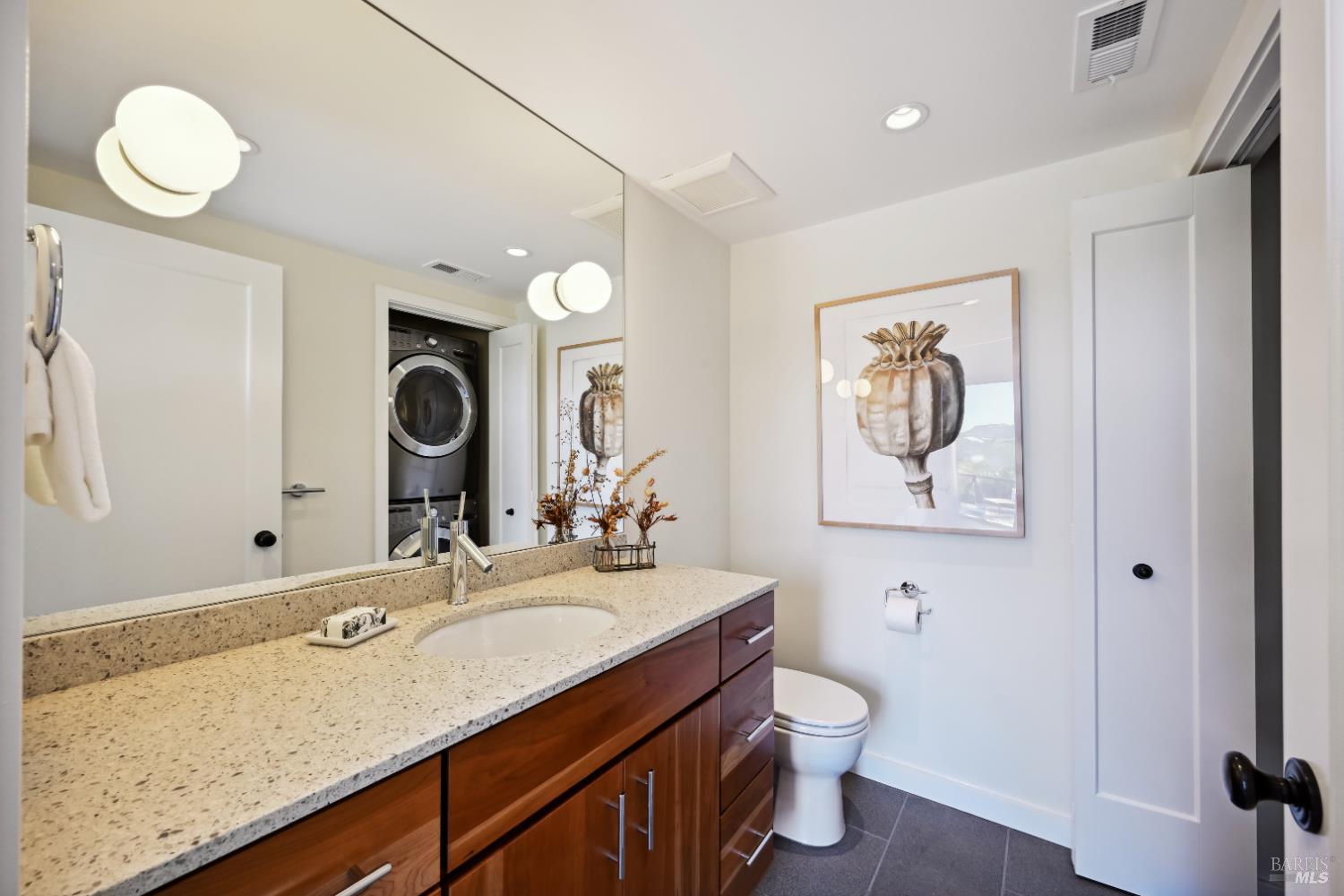 Detail Gallery Image 10 of 53 For 510 Redwood Rd, San Anselmo,  CA 94960 - 3 Beds | 1/1 Baths