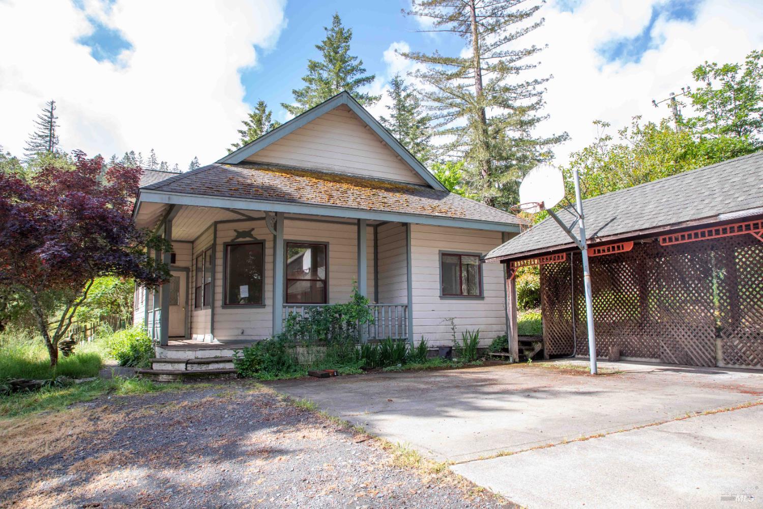 Detail Gallery Image 4 of 43 For 480 Pearl St, Cazadero,  CA 95421 - 3 Beds | 2 Baths