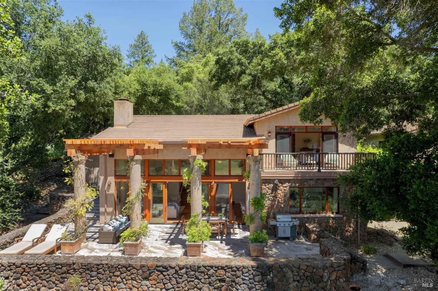 Detail Gallery Image 11 of 83 For 107 Knoll Ct, Saint Helena,  CA 94574 - 4 Beds | 3/1 Baths