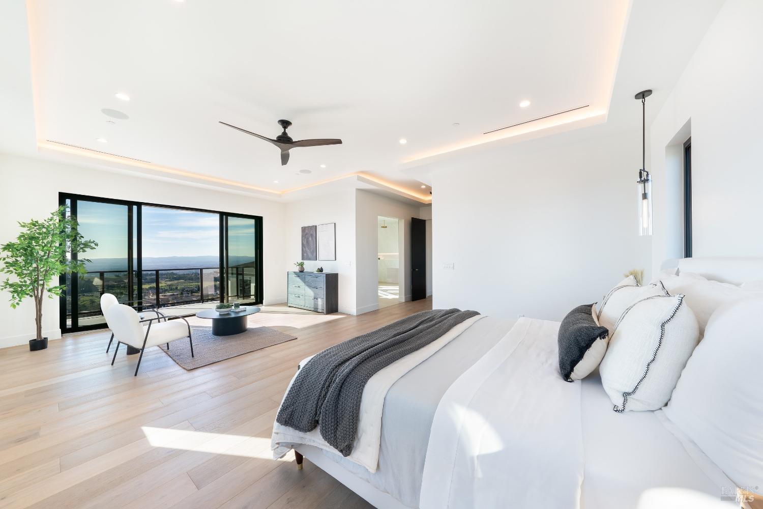 Detail Gallery Image 37 of 74 For 3835 Rocky Point Way, Santa Rosa,  CA 95404 - 4 Beds | 4/1 Baths