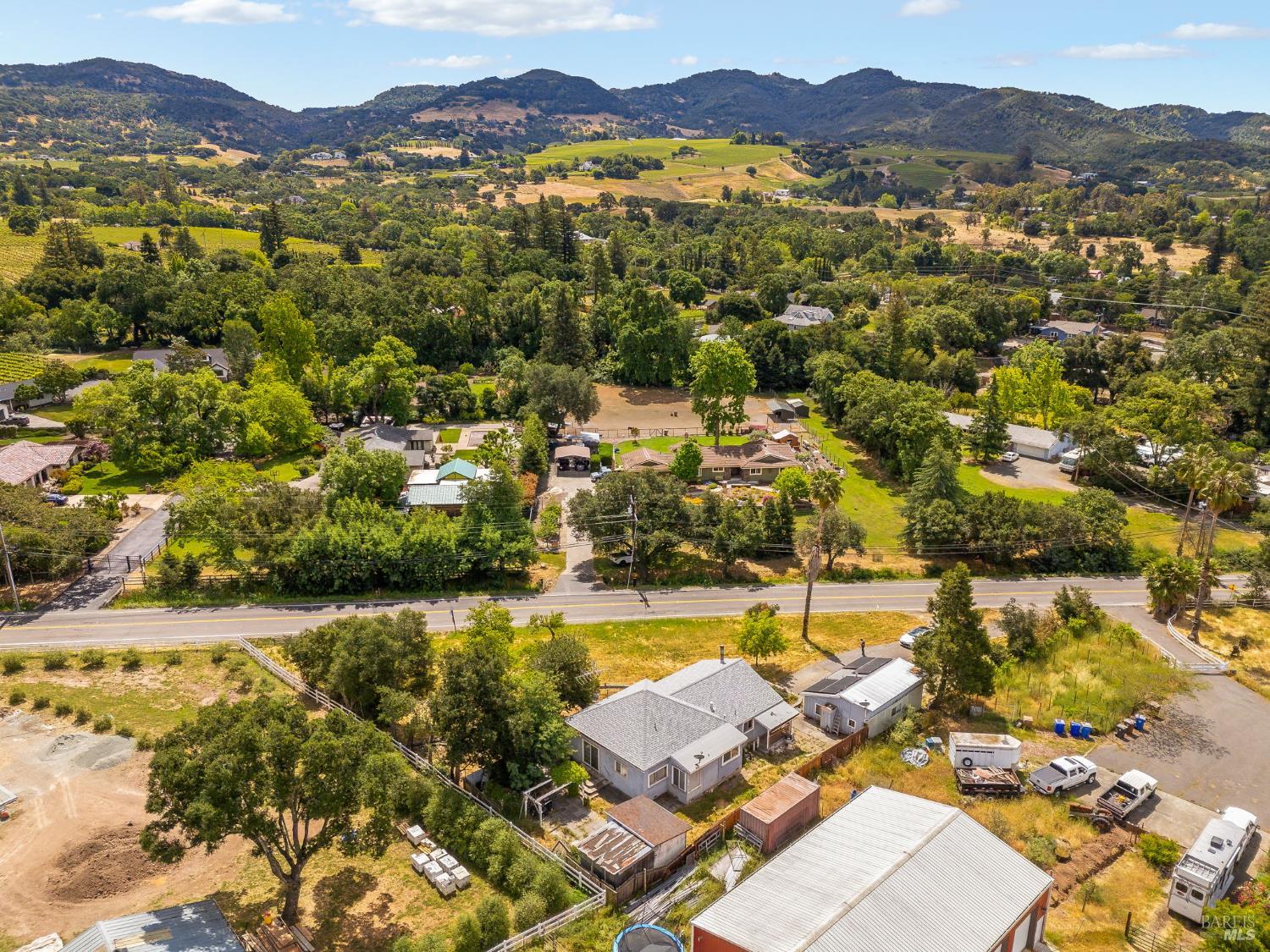 Detail Gallery Image 15 of 42 For 1045 3rd Ave, Napa,  CA 94558 - 2 Beds | 1 Baths