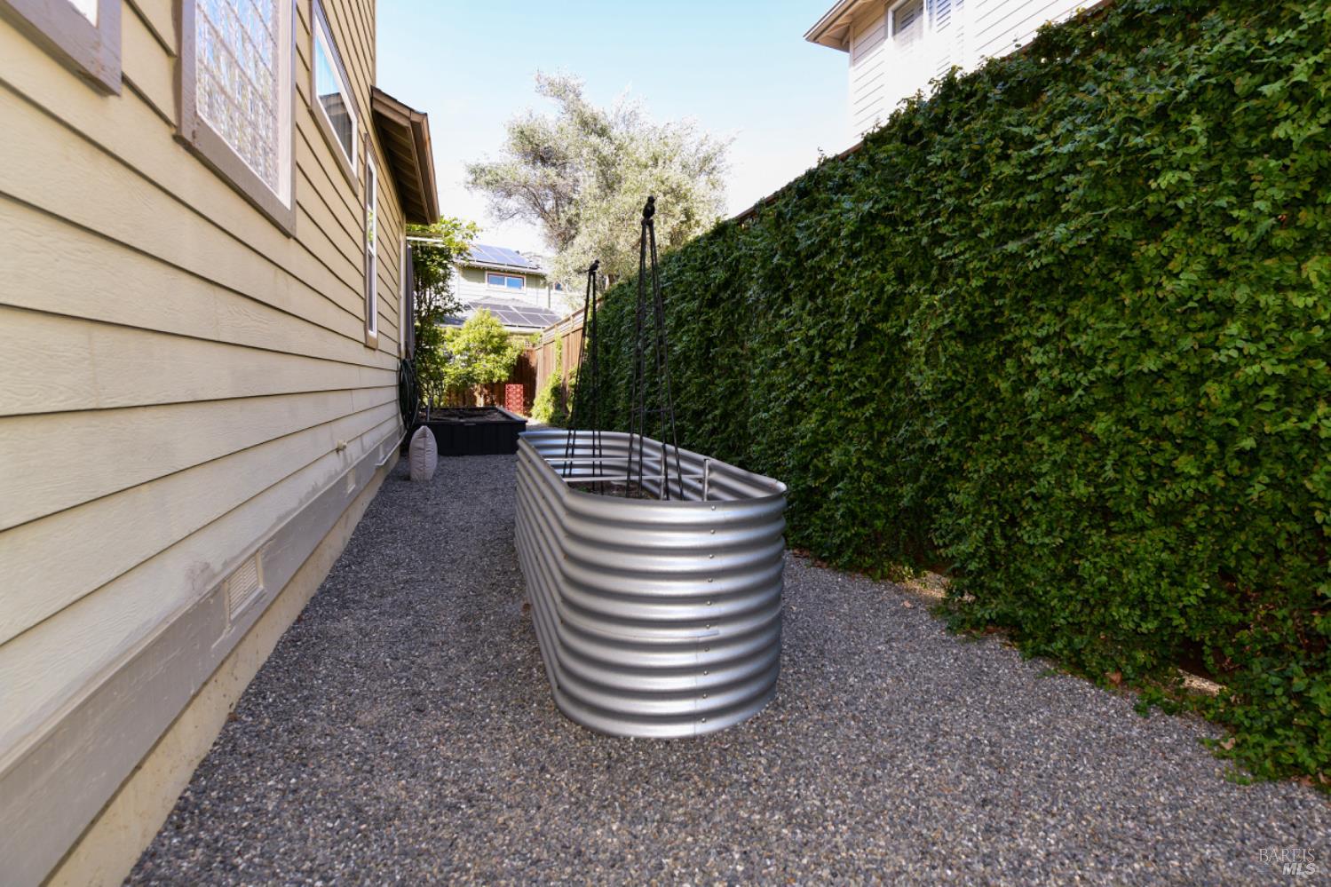 Detail Gallery Image 40 of 73 For 1571 Voorhees Cir, Saint Helena,  CA 94574 - 3 Beds | 2/1 Baths