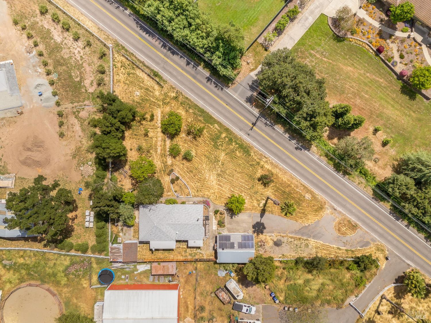 Detail Gallery Image 13 of 42 For 1045 3rd Ave, Napa,  CA 94558 - 2 Beds | 1 Baths