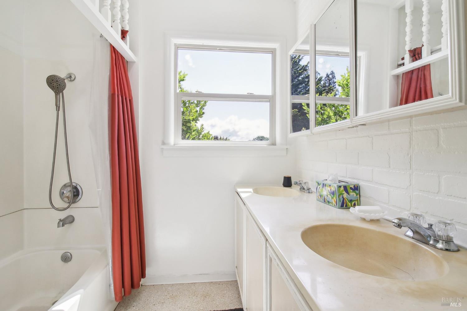Detail Gallery Image 27 of 50 For 6755 Carol Dr, Sebastopol,  CA 95472 - 3 Beds | 2 Baths