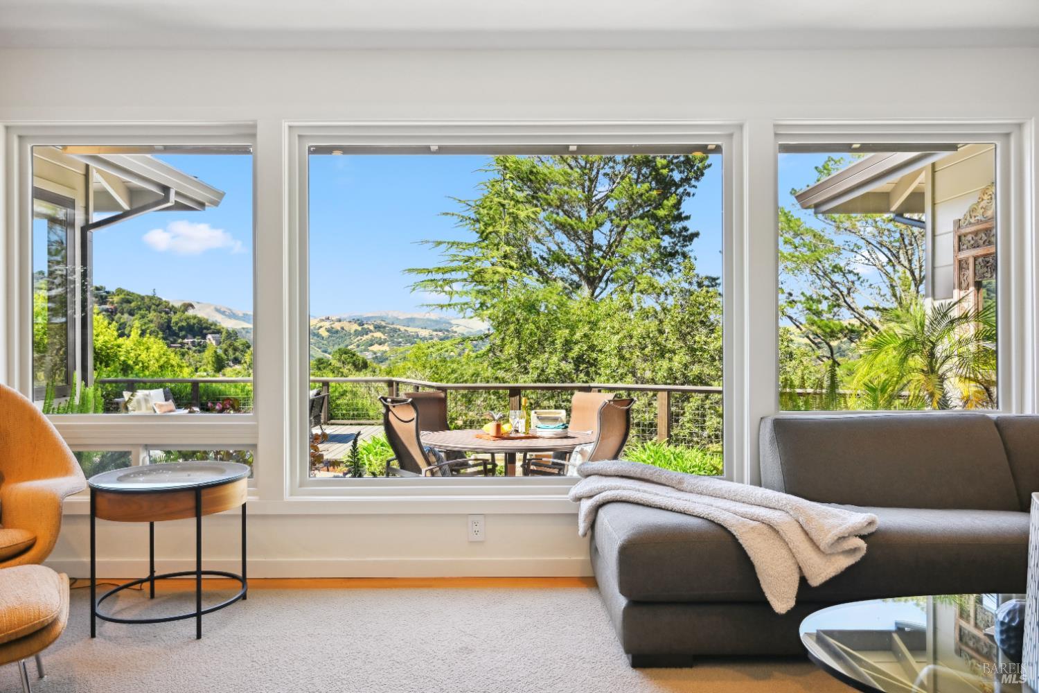 Detail Gallery Image 22 of 53 For 510 Redwood Rd, San Anselmo,  CA 94960 - 3 Beds | 1/1 Baths