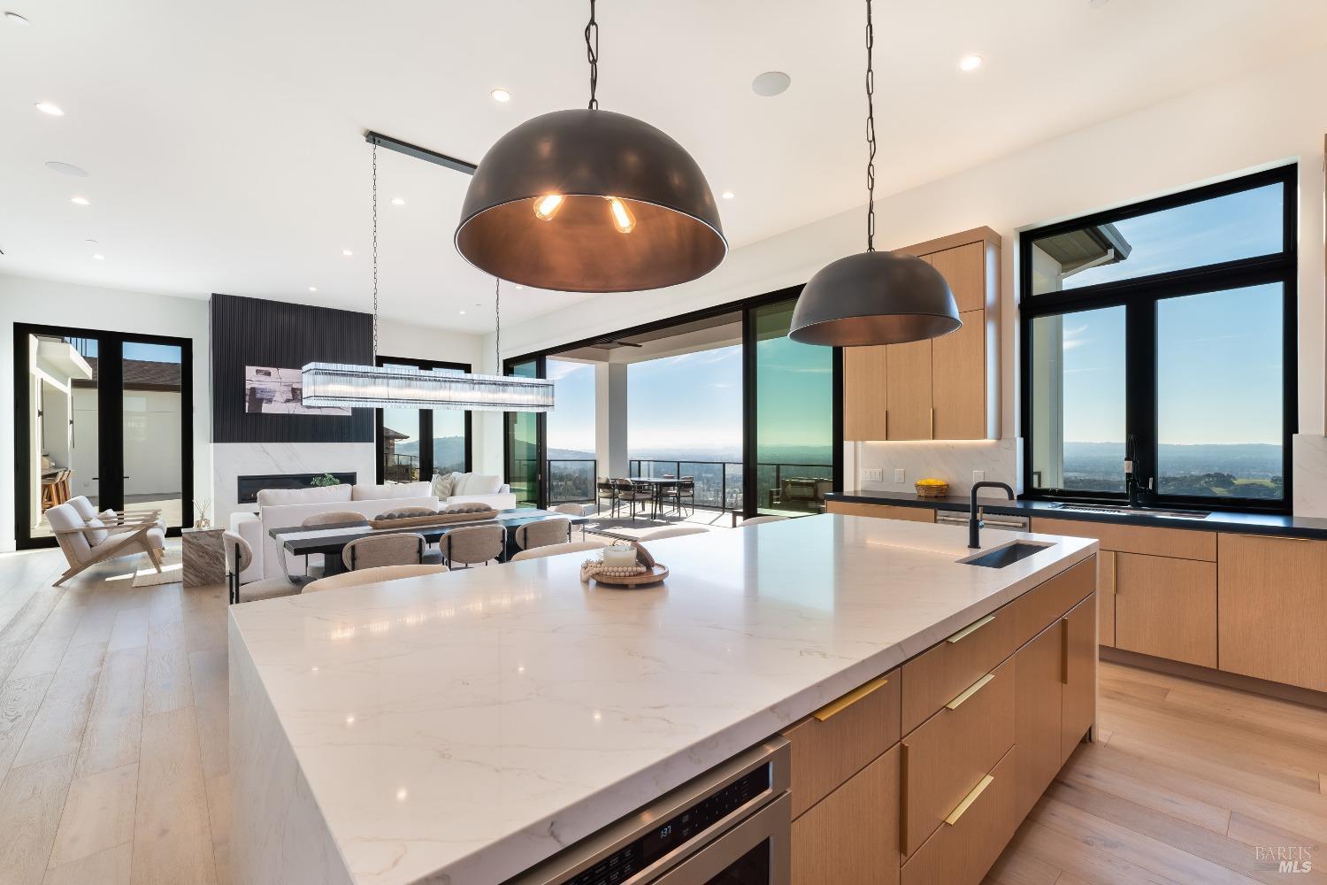 Detail Gallery Image 31 of 74 For 3835 Rocky Point Way, Santa Rosa,  CA 95404 - 4 Beds | 4/1 Baths