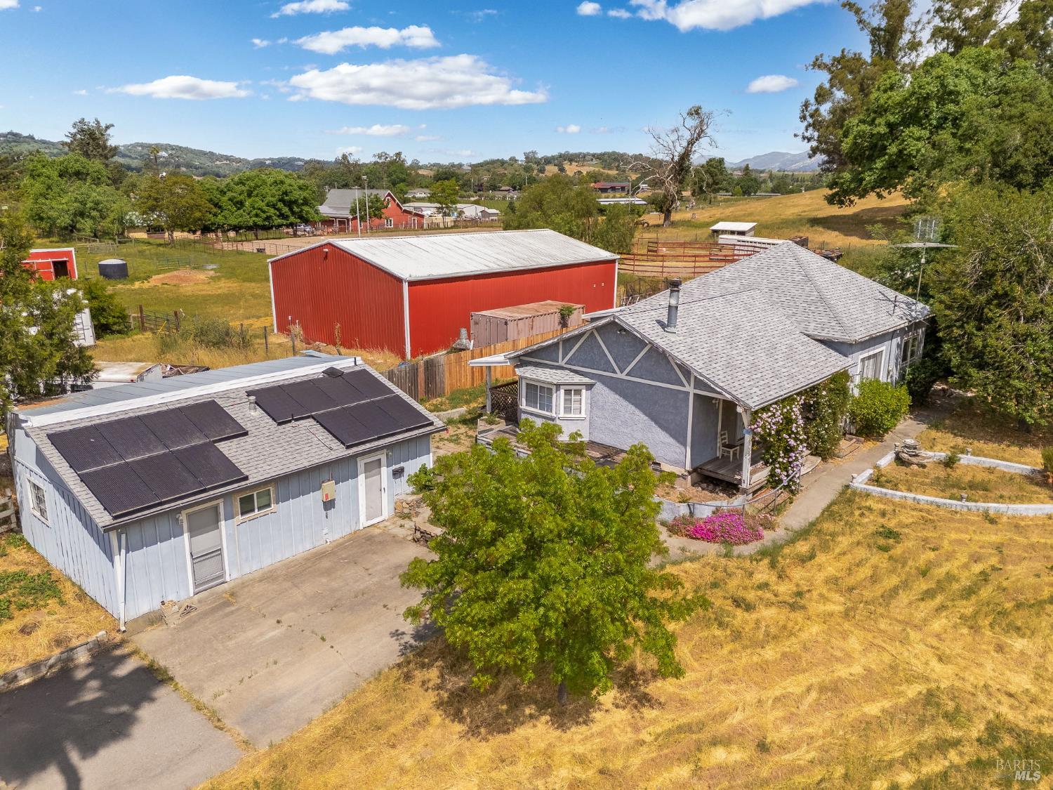 Detail Gallery Image 2 of 42 For 1045 3rd Ave, Napa,  CA 94558 - 2 Beds | 1 Baths