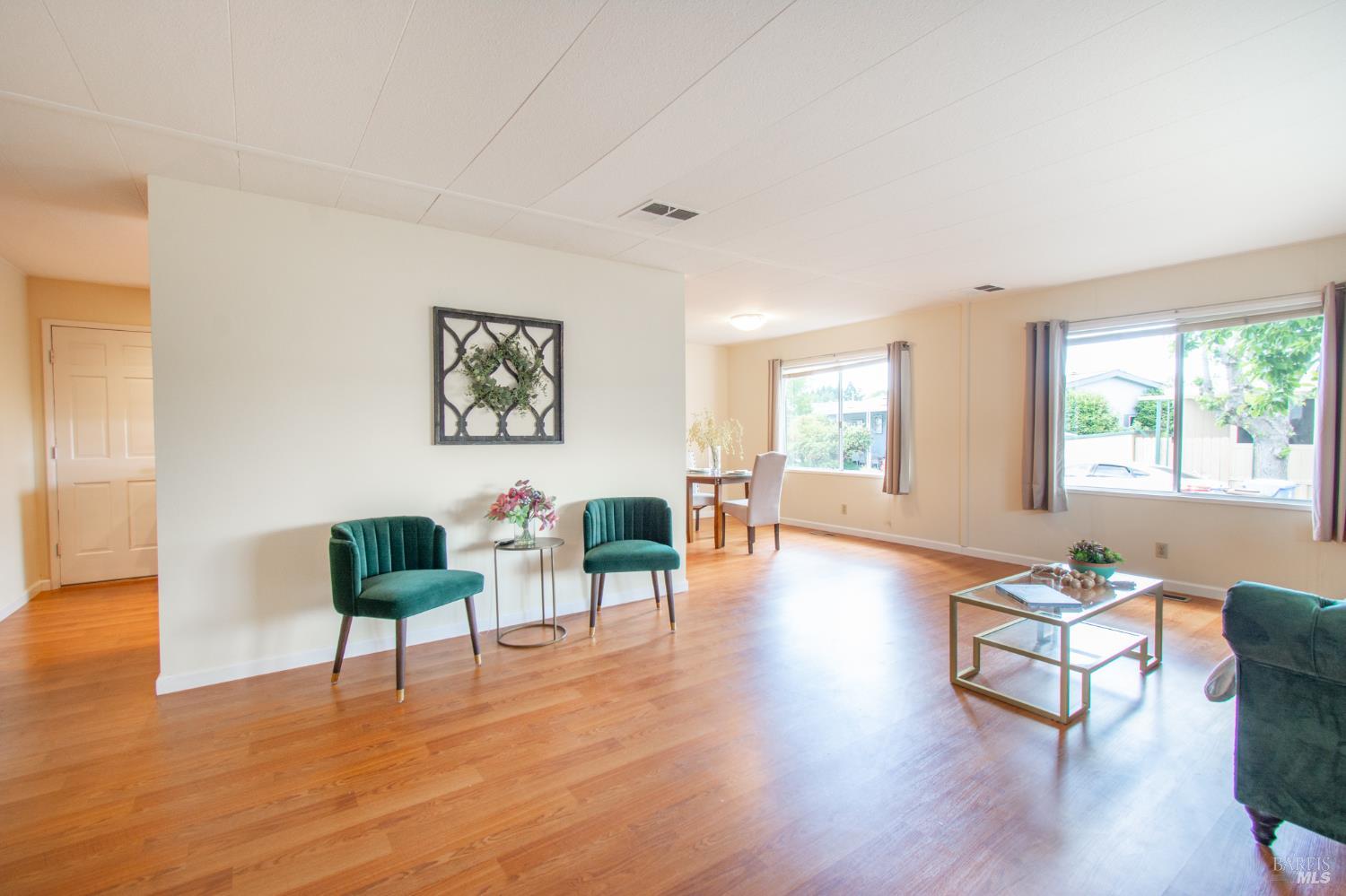 Detail Gallery Image 7 of 31 For 110 San Antonio Way, Yountville,  CA 94599 - 2 Beds | 2 Baths