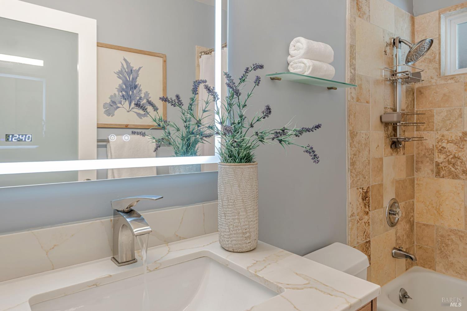 Detail Gallery Image 16 of 30 For 6 Redwood Ave, Corte Madera,  CA 94925 - 3 Beds | 2 Baths