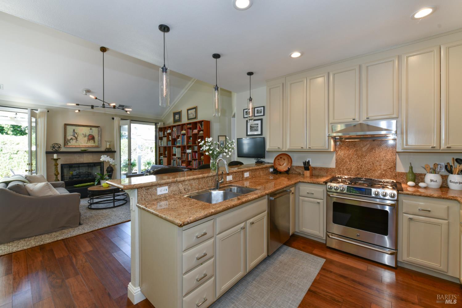 Detail Gallery Image 19 of 73 For 1571 Voorhees Cir, Saint Helena,  CA 94574 - 3 Beds | 2/1 Baths