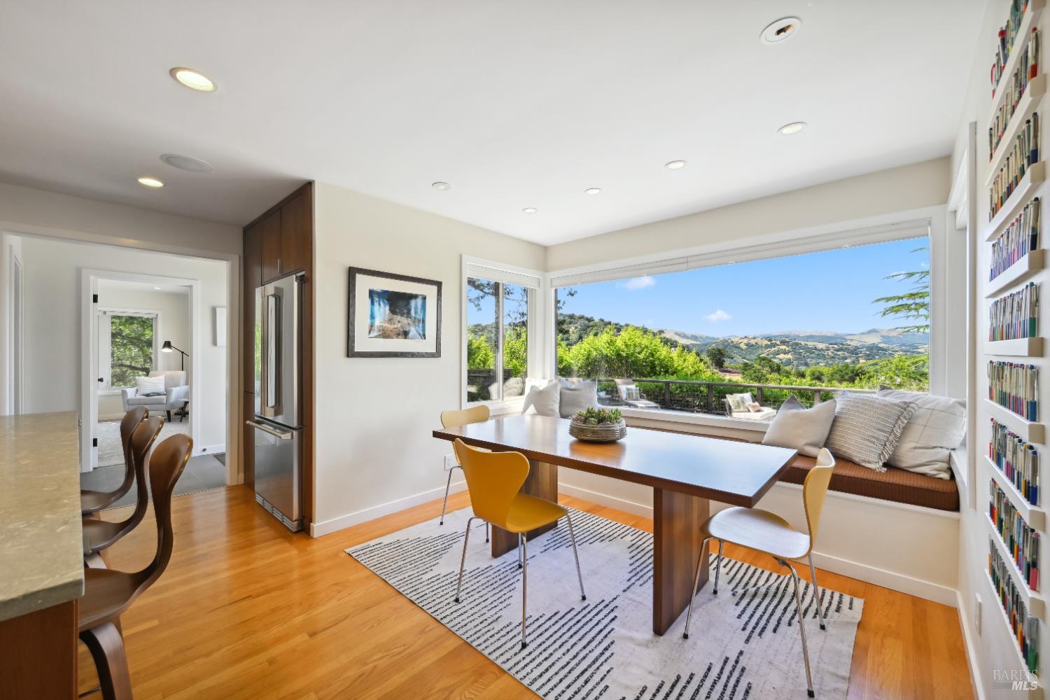 Detail Gallery Image 19 of 53 For 510 Redwood Rd, San Anselmo,  CA 94960 - 3 Beds | 1/1 Baths
