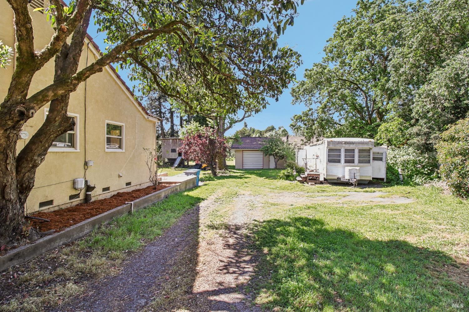 Detail Gallery Image 7 of 50 For 6755 Carol Dr, Sebastopol,  CA 95472 - 3 Beds | 2 Baths