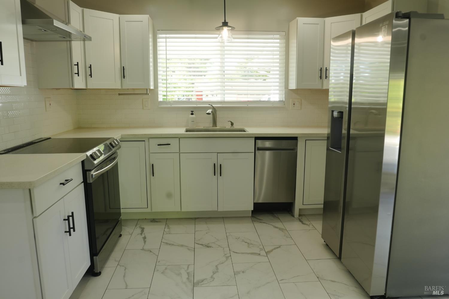 Detail Gallery Image 8 of 36 For 1648 Tallac St, Napa,  CA 94558 - 3 Beds | 2 Baths