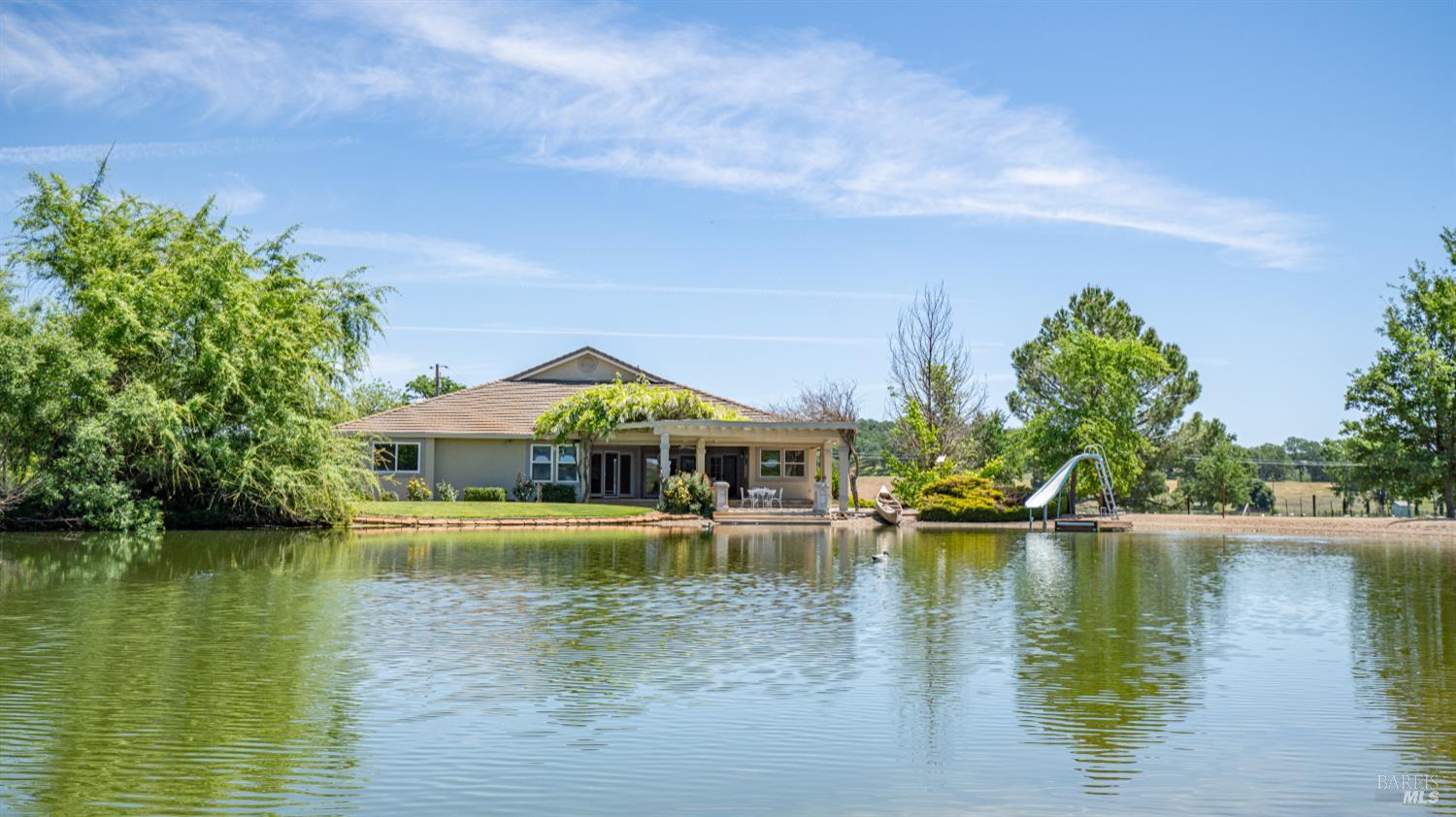 Detail Gallery Image 2 of 69 For 12285 High Valley Rd, Clearlake Oaks,  CA 95423 - 4 Beds | 3 Baths