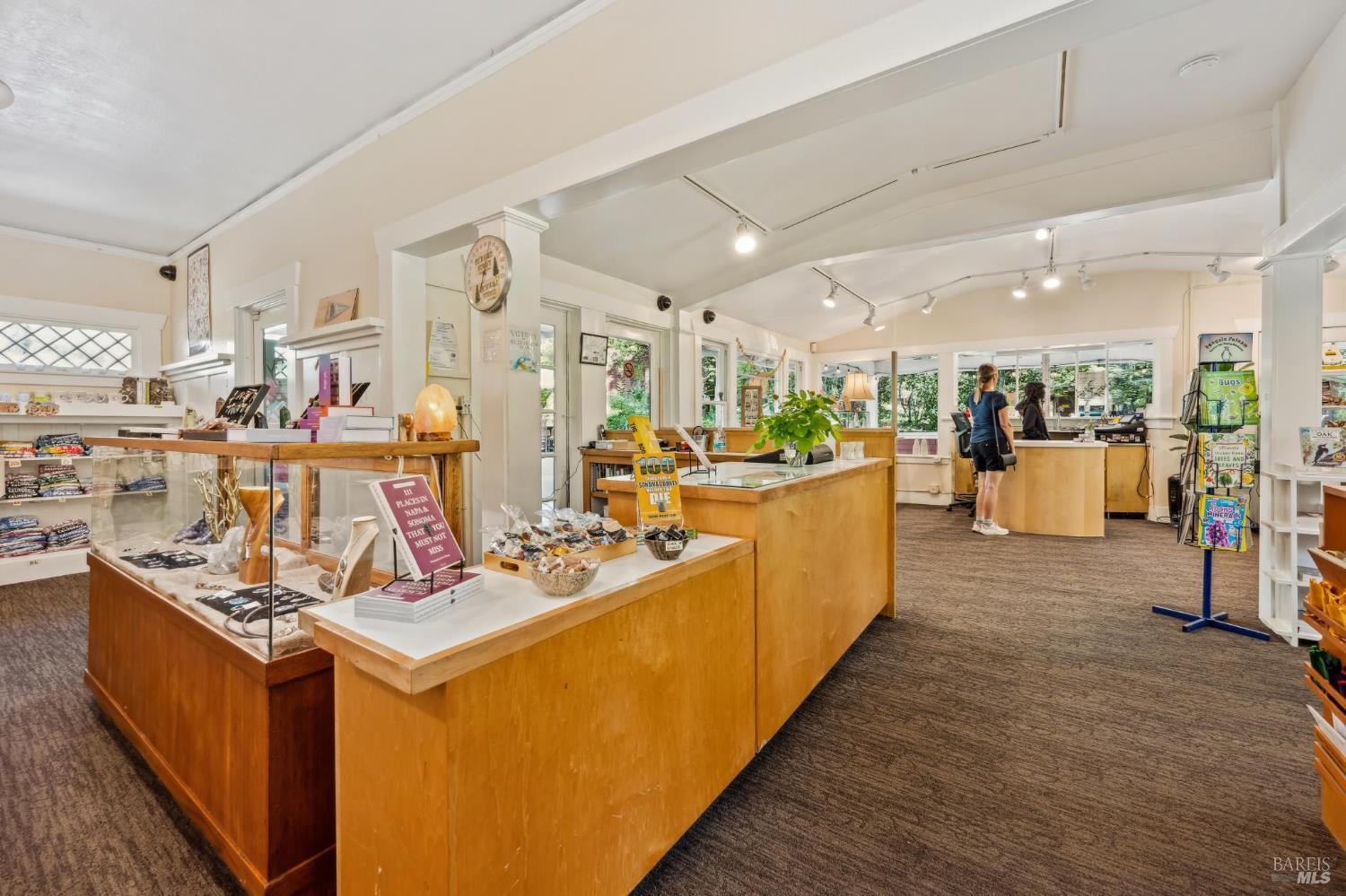 Detail Gallery Image 12 of 72 For 4100 Petrified Forest Rd, Santa Rosa,  CA 94515 - 8 Beds | 6/1 Baths