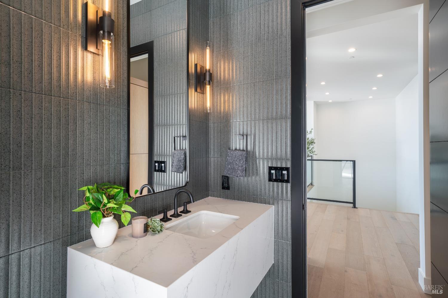 Detail Gallery Image 34 of 74 For 3835 Rocky Point Way, Santa Rosa,  CA 95404 - 4 Beds | 4/1 Baths