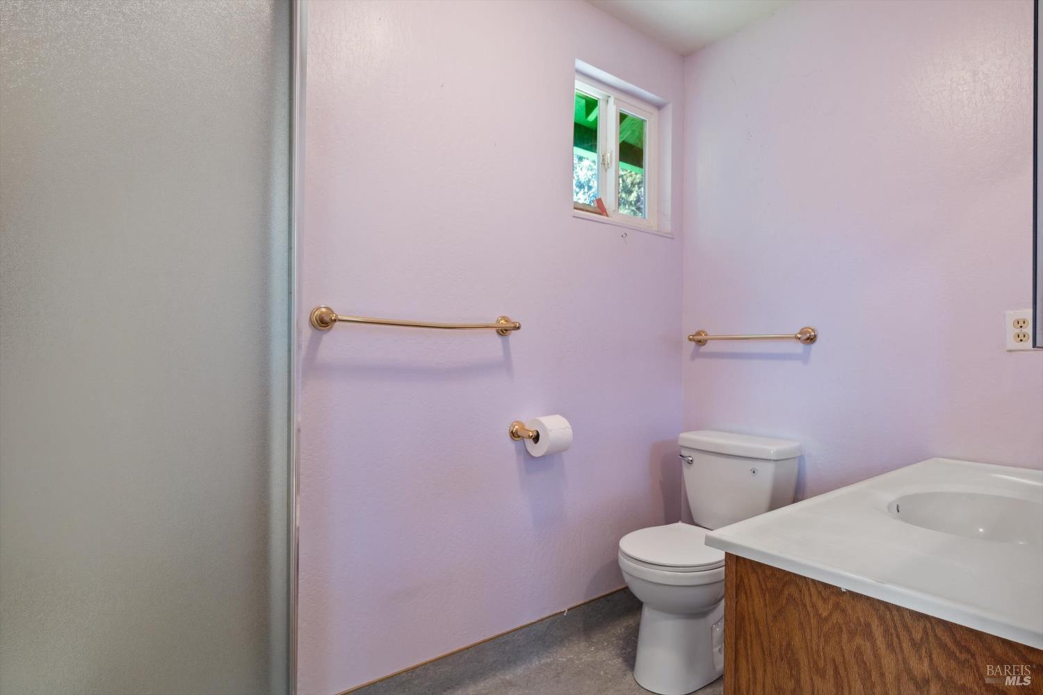 Detail Gallery Image 15 of 24 For 9881 Minnesota Ave, Penngrove,  CA 94951 - 3 Beds | 2 Baths