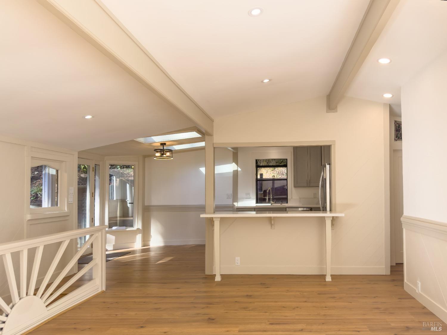 Detail Gallery Image 4 of 35 For 17420 Guernewood Ln, Guerneville,  CA 95446 - – Beds | – Baths