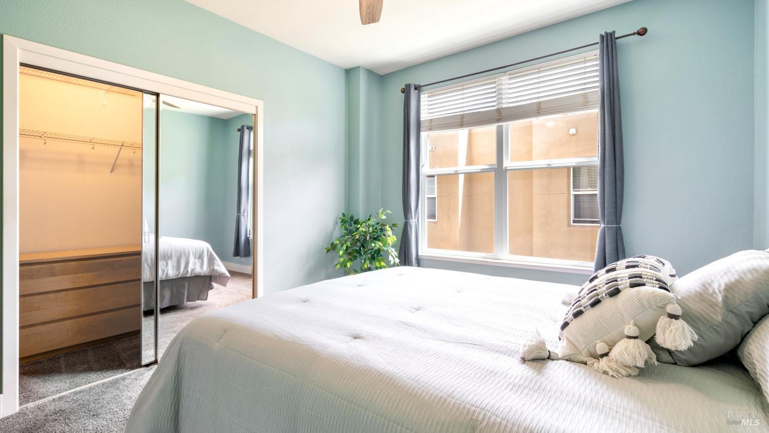 Detail Gallery Image 15 of 28 For 336 City Center Dr, Rohnert Park,  CA 94928 - 2 Beds | 2/1 Baths