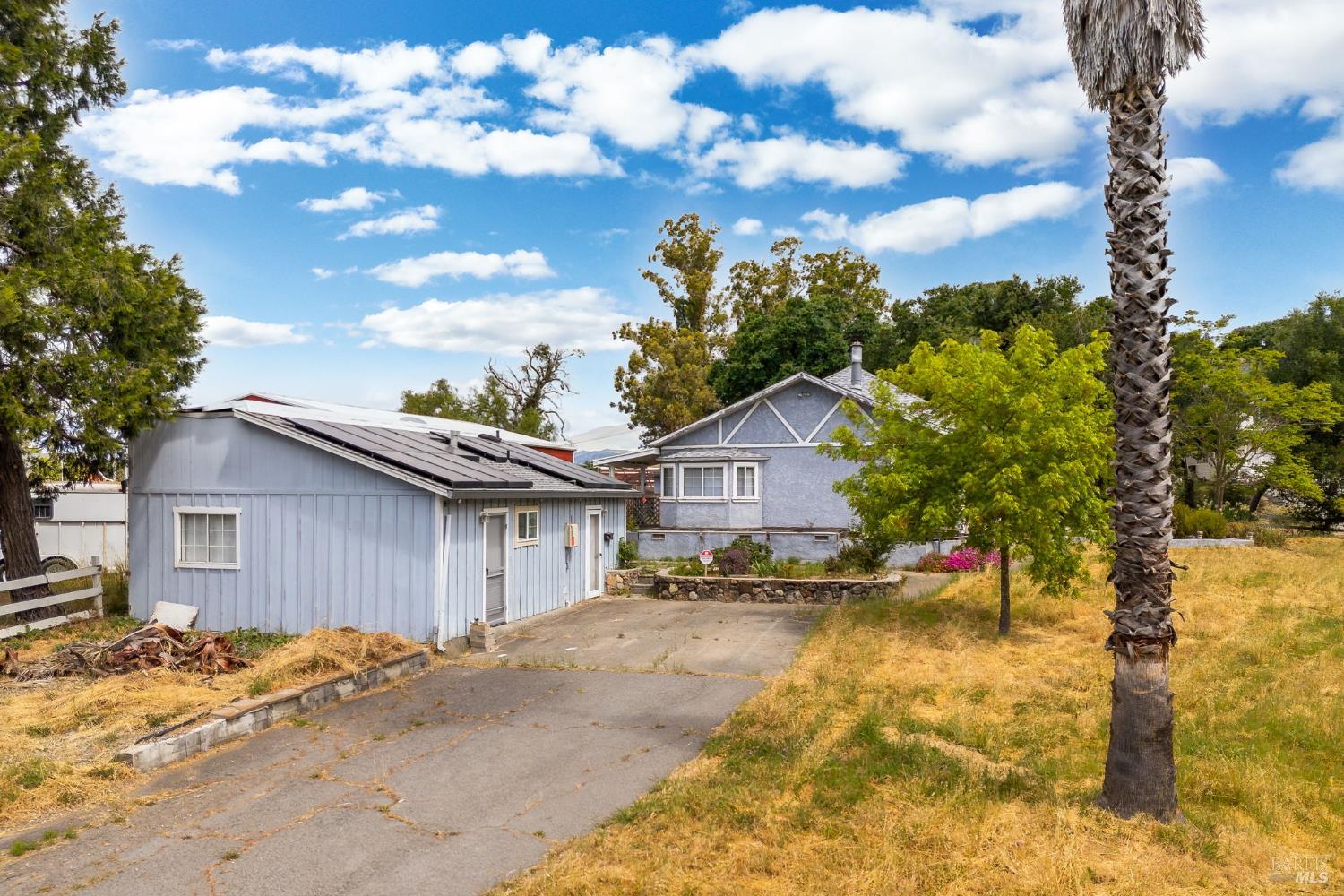 Detail Gallery Image 5 of 42 For 1045 3rd Ave, Napa,  CA 94558 - 2 Beds | 1 Baths