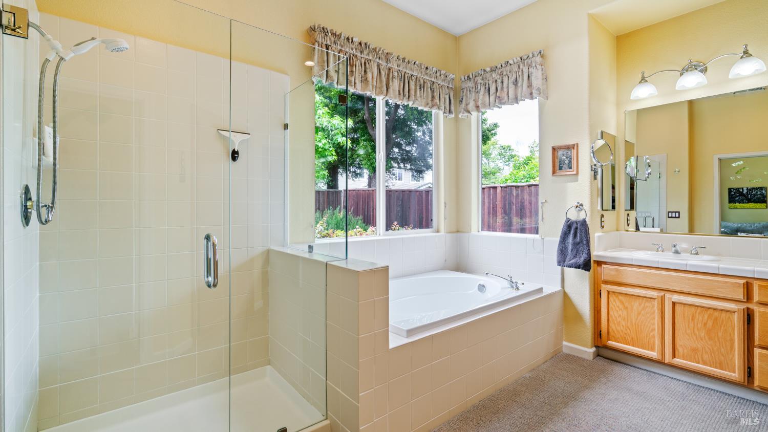 Detail Gallery Image 29 of 61 For 2001 Timberline Ln, Petaluma,  CA 94954 - 4 Beds | 2 Baths