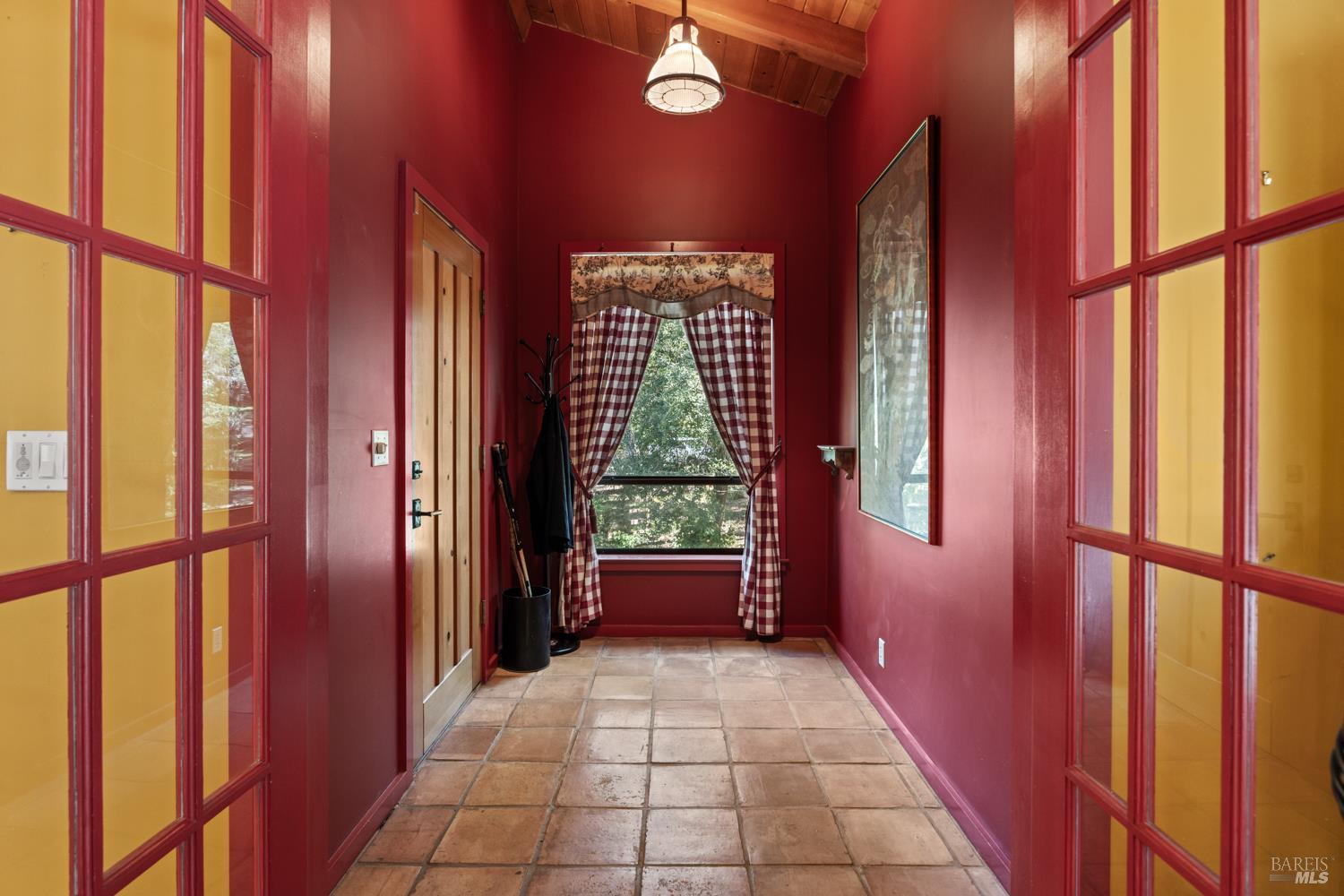 Detail Gallery Image 3 of 40 For 909 Exley Ln, Willits,  CA 95490 - 3 Beds | 2 Baths