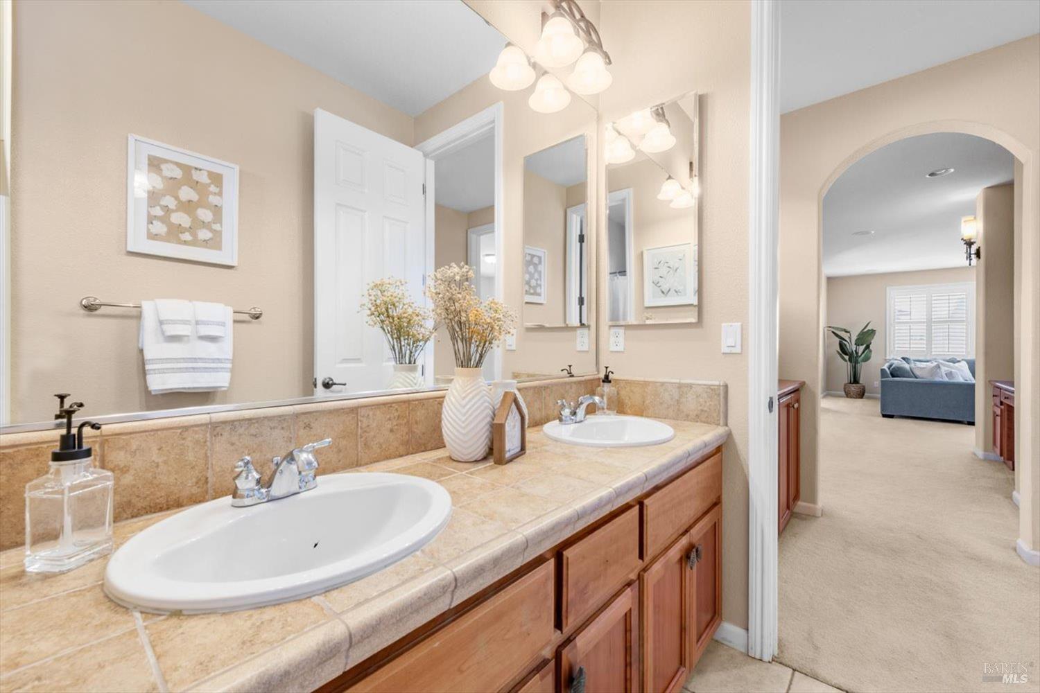 Detail Gallery Image 62 of 99 For 201 Red Pheasant Dr, Vacaville,  CA 95687 - 5 Beds | 3/1 Baths