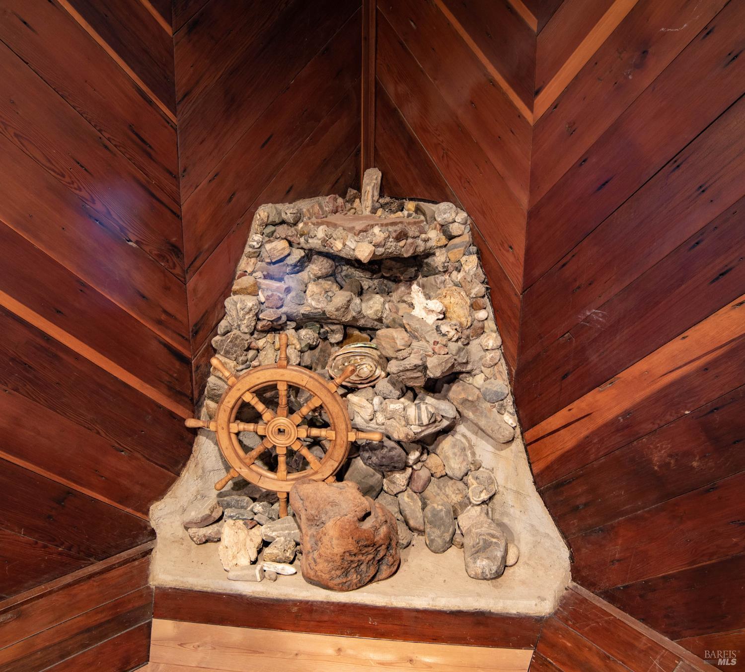 Detail Gallery Image 31 of 96 For 10507 Witter Springs Rd, Witter Springs,  CA 95493 - 4 Beds | 4/1 Baths