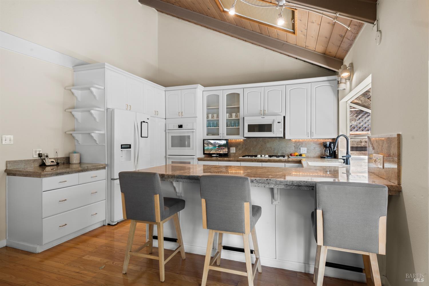 Detail Gallery Image 13 of 57 For 5968 Yerba Buena Rd, Santa Rosa,  CA 95409 - 3 Beds | 2 Baths