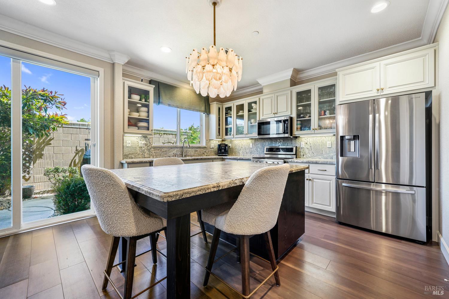 Detail Gallery Image 11 of 45 For 2056 Parsons Dr, Fairfield,  CA 94533 - 4 Beds | 3/1 Baths