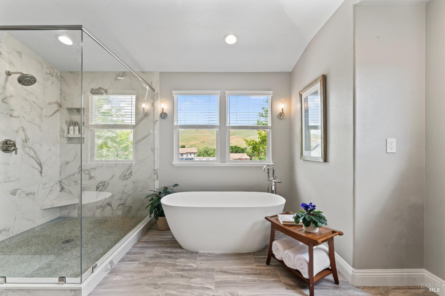 Detail Gallery Image 41 of 66 For 1261 Landmark Dr, Vallejo,  CA 94591 - 6 Beds | 4 Baths