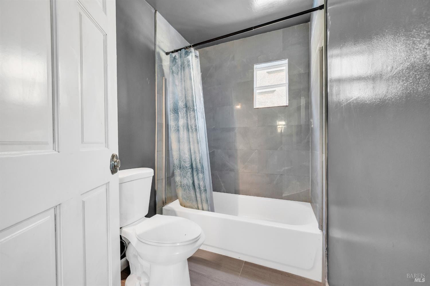 Detail Gallery Image 13 of 38 For 124 Jimno Ave, Pittsburg,  CA 94565 - 2 Beds | 1 Baths