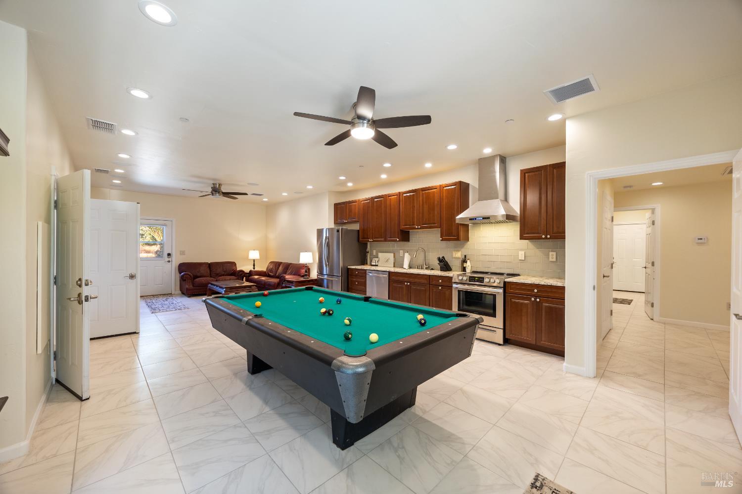 Detail Gallery Image 21 of 42 For 8601 Hyde Rd, Dixon,  CA 95620 - 5 Beds | 5/1 Baths