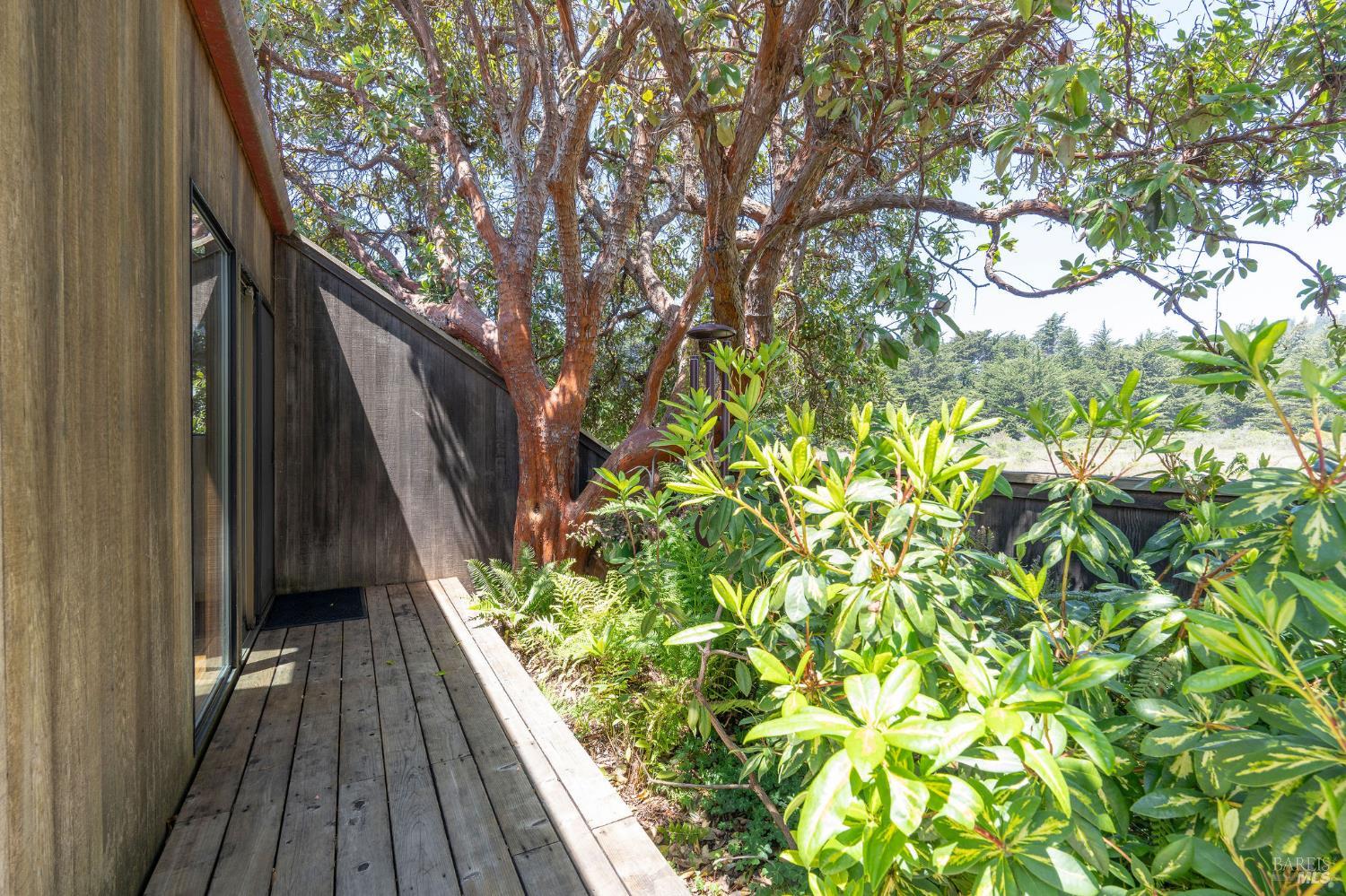 Detail Gallery Image 16 of 46 For 39462 Leeward Rd, The Sea Ranch,  CA 95497 - 2 Beds | 2 Baths