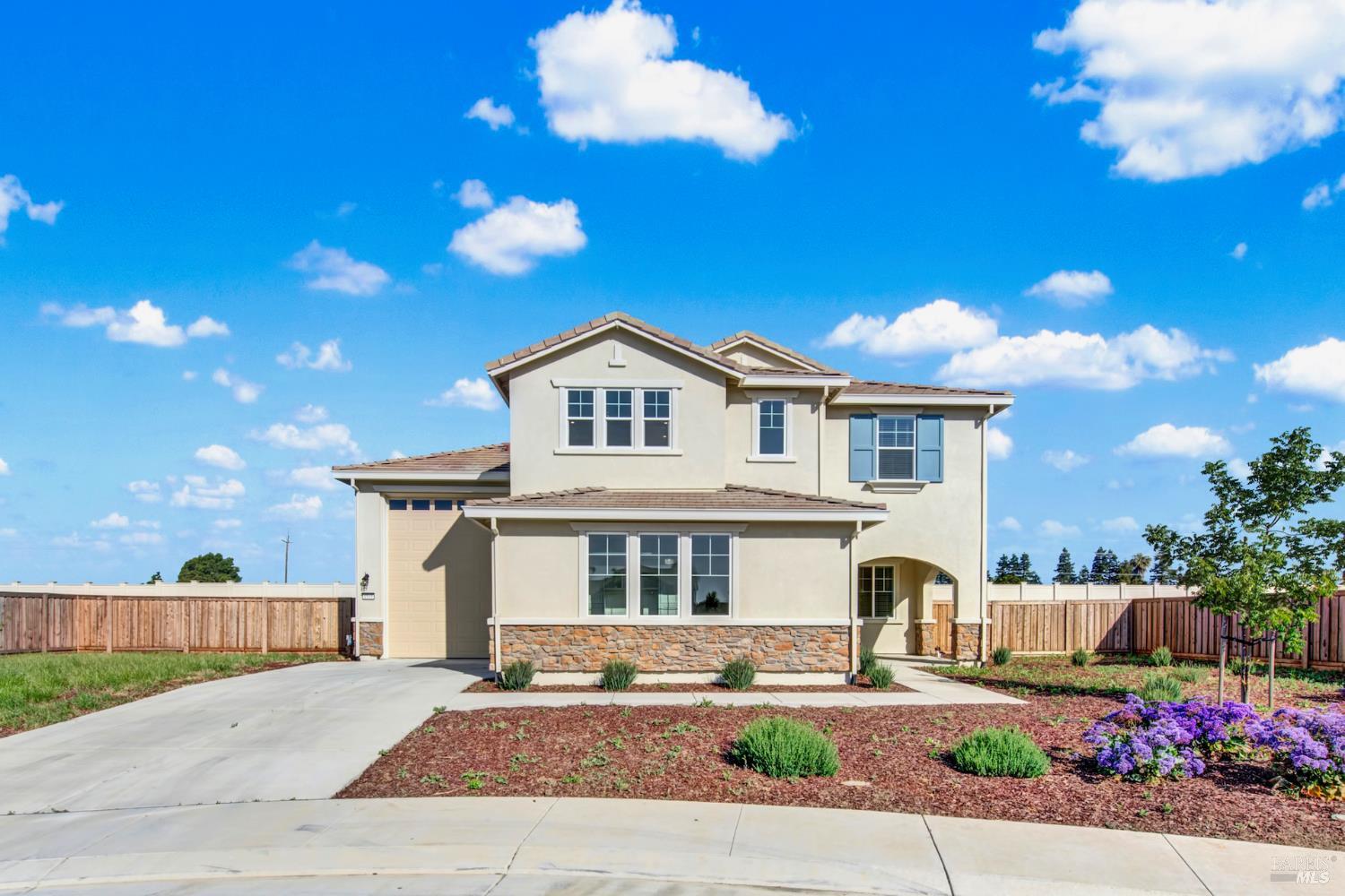 Detail Gallery Image 3 of 48 For 1565 Halsey Ct, Dixon,  CA 95620 - 4 Beds | 3 Baths