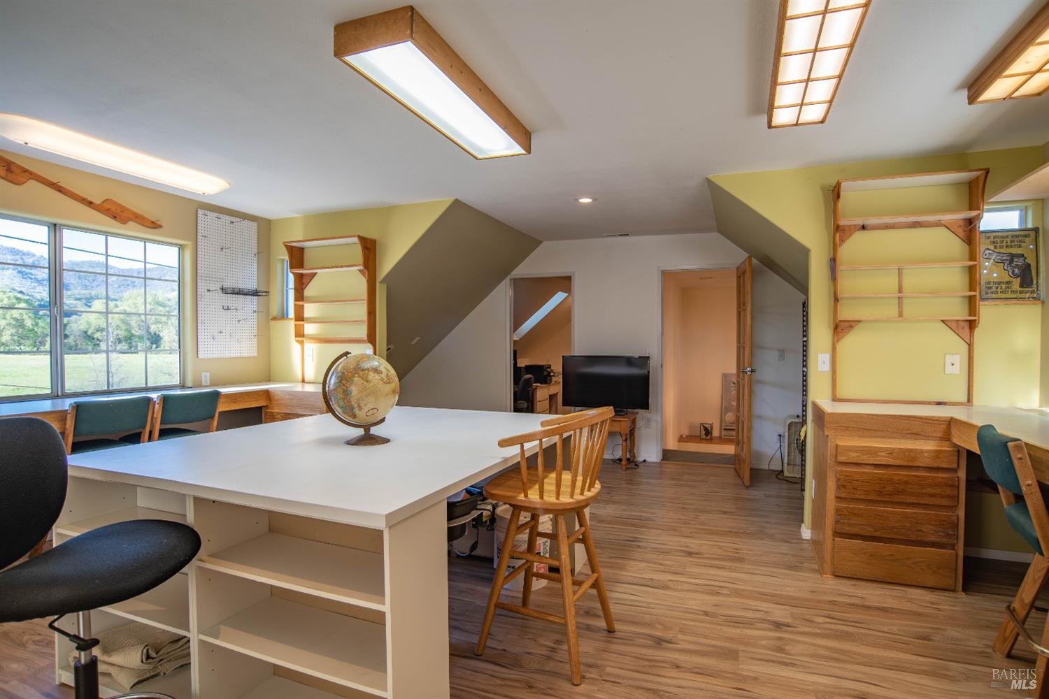 Detail Gallery Image 35 of 96 For 10507 Witter Springs Rd, Witter Springs,  CA 95493 - 4 Beds | 4/1 Baths