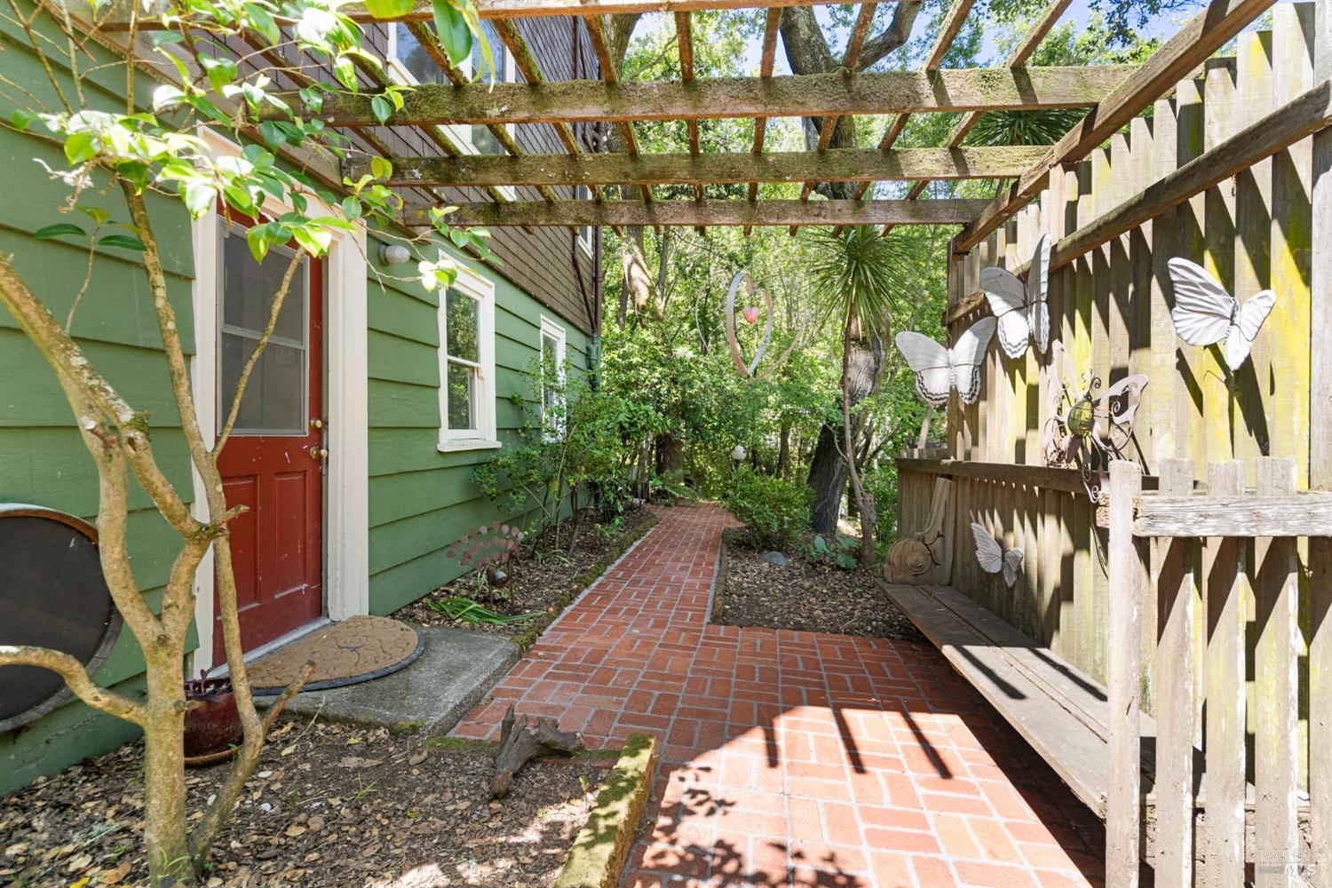 Detail Gallery Image 46 of 67 For 150 Bungalow Ave, San Rafael,  CA 94901 - 4 Beds | 2 Baths