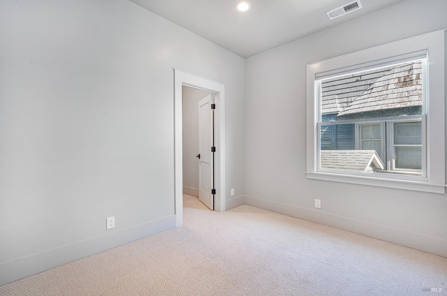 Detail Gallery Image 13 of 38 For 753 Humboldt St, Santa Rosa,  CA 95404 - 5 Beds | 3 Baths