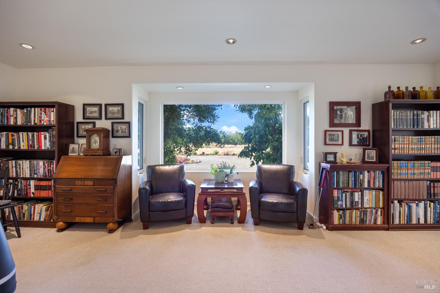Detail Gallery Image 10 of 42 For 8601 Hyde Rd, Dixon,  CA 95620 - 5 Beds | 5/1 Baths