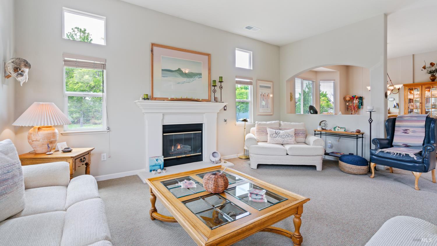Detail Gallery Image 10 of 61 For 2001 Timberline Ln, Petaluma,  CA 94954 - 4 Beds | 2 Baths