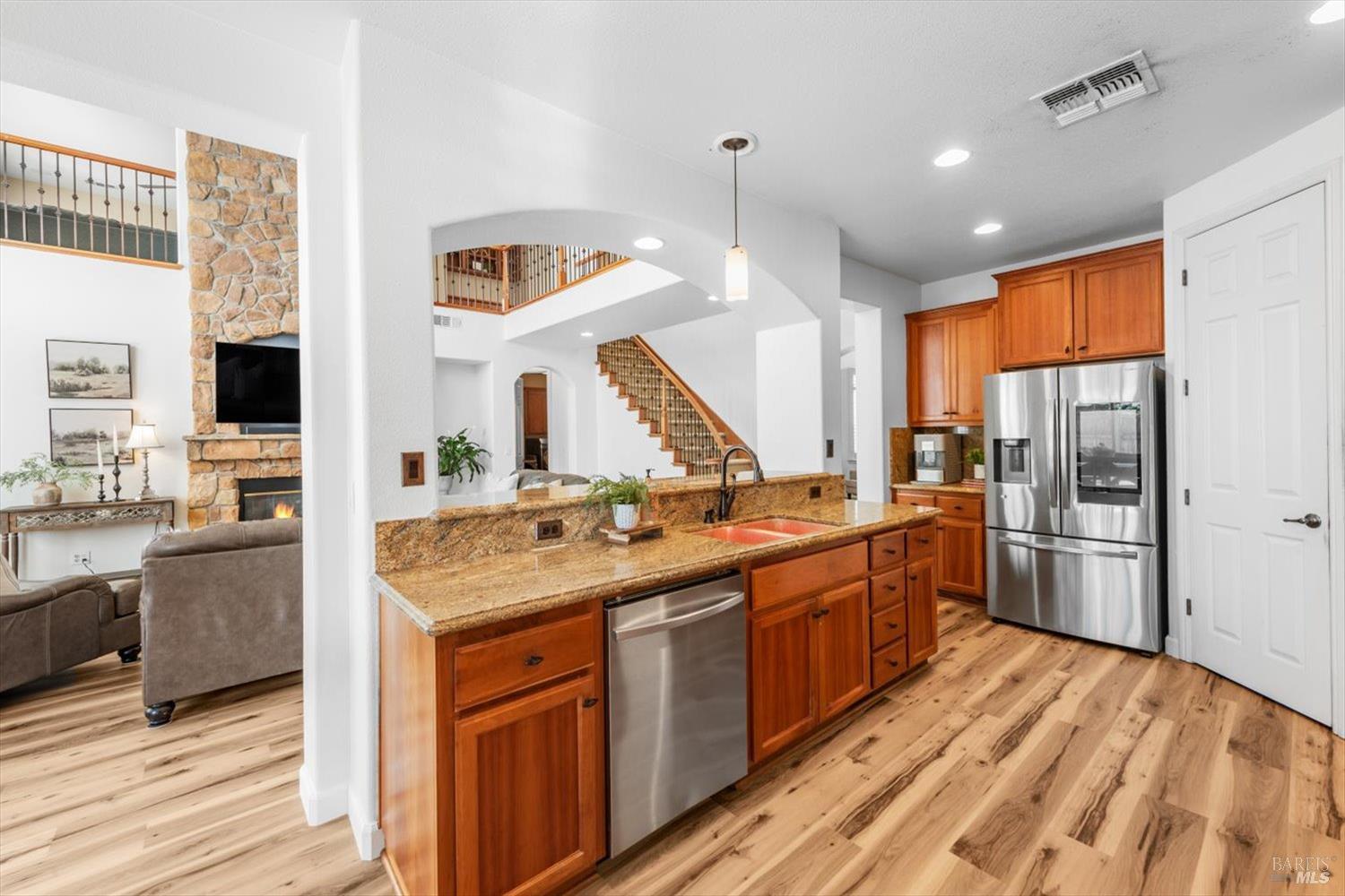 Detail Gallery Image 35 of 99 For 201 Red Pheasant Dr, Vacaville,  CA 95687 - 5 Beds | 3/1 Baths