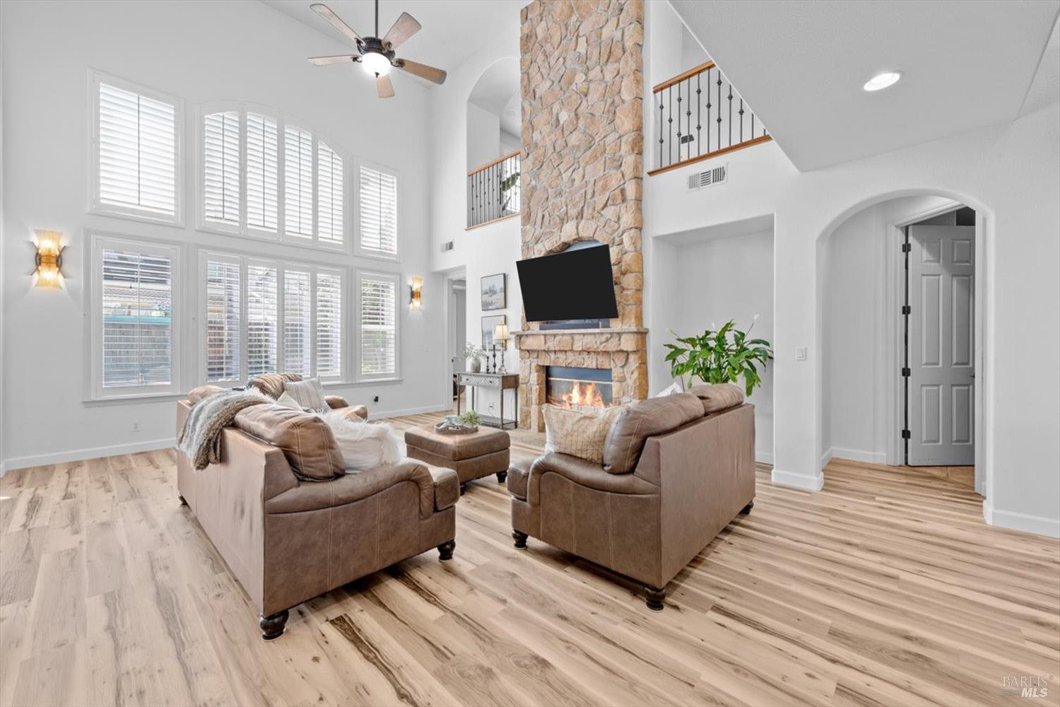 Detail Gallery Image 20 of 99 For 201 Red Pheasant Dr, Vacaville,  CA 95687 - 5 Beds | 3/1 Baths