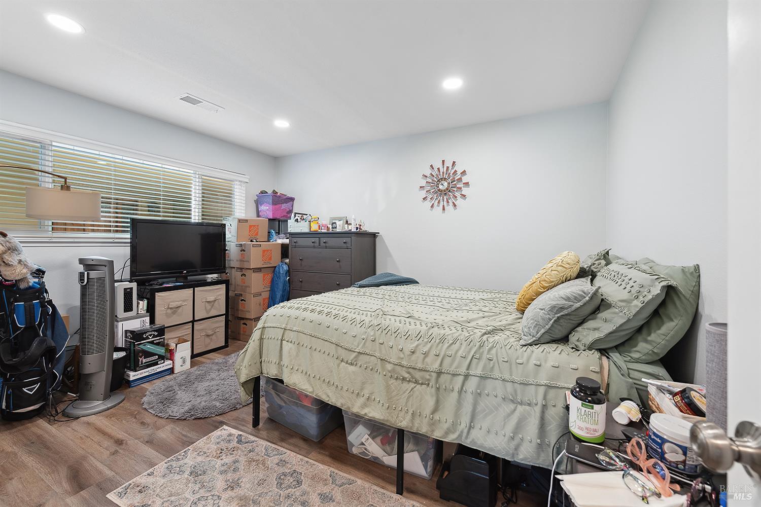 Detail Gallery Image 9 of 20 For 448 Meadowgreen Dr, Santa Rosa,  CA 95409 - 2 Beds | 2 Baths