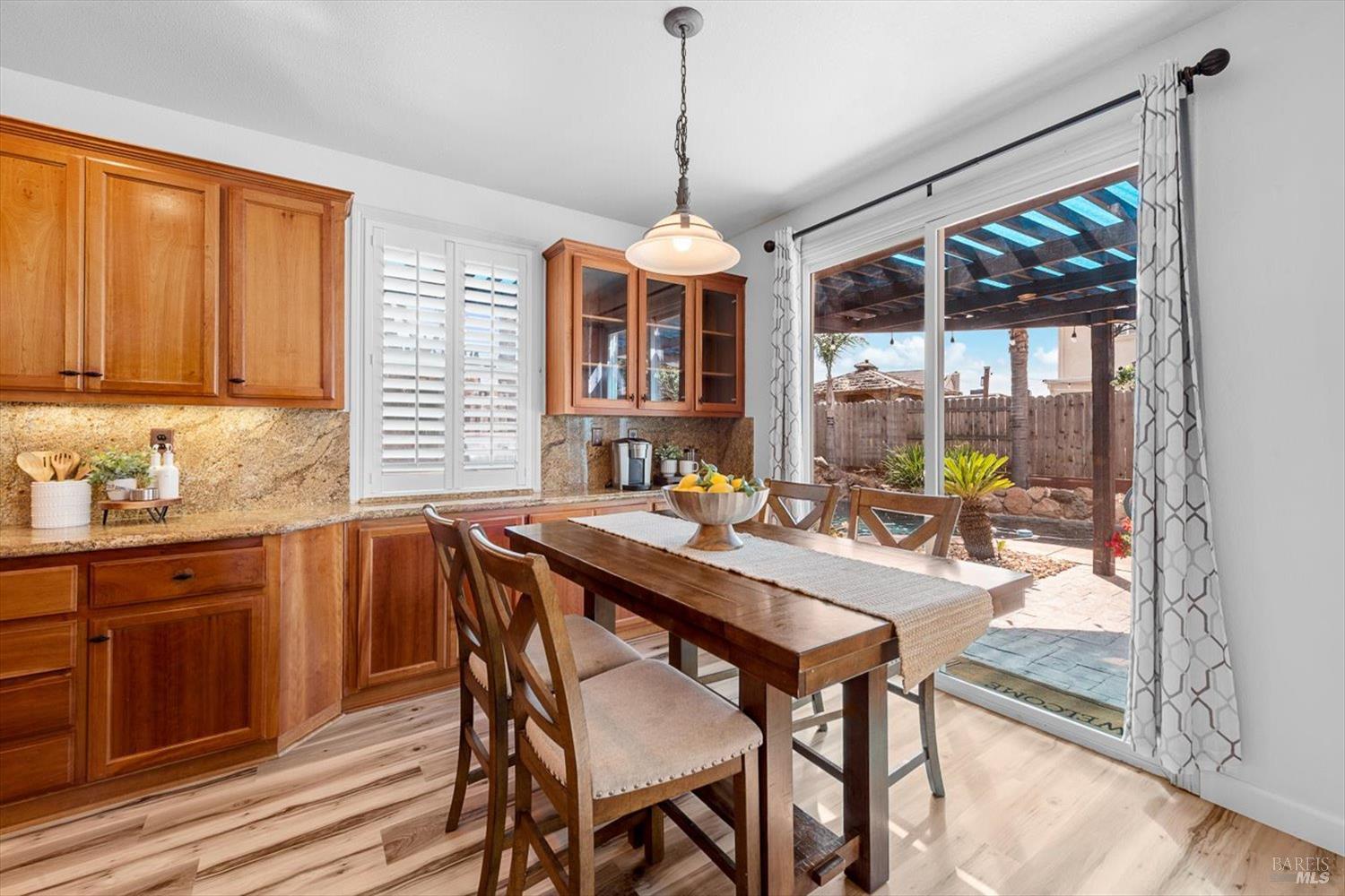 Detail Gallery Image 29 of 99 For 201 Red Pheasant Dr, Vacaville,  CA 95687 - 5 Beds | 3/1 Baths