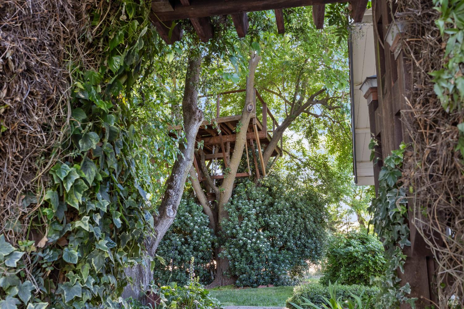 Detail Gallery Image 32 of 42 For 8601 Hyde Rd, Dixon,  CA 95620 - 5 Beds | 5/1 Baths